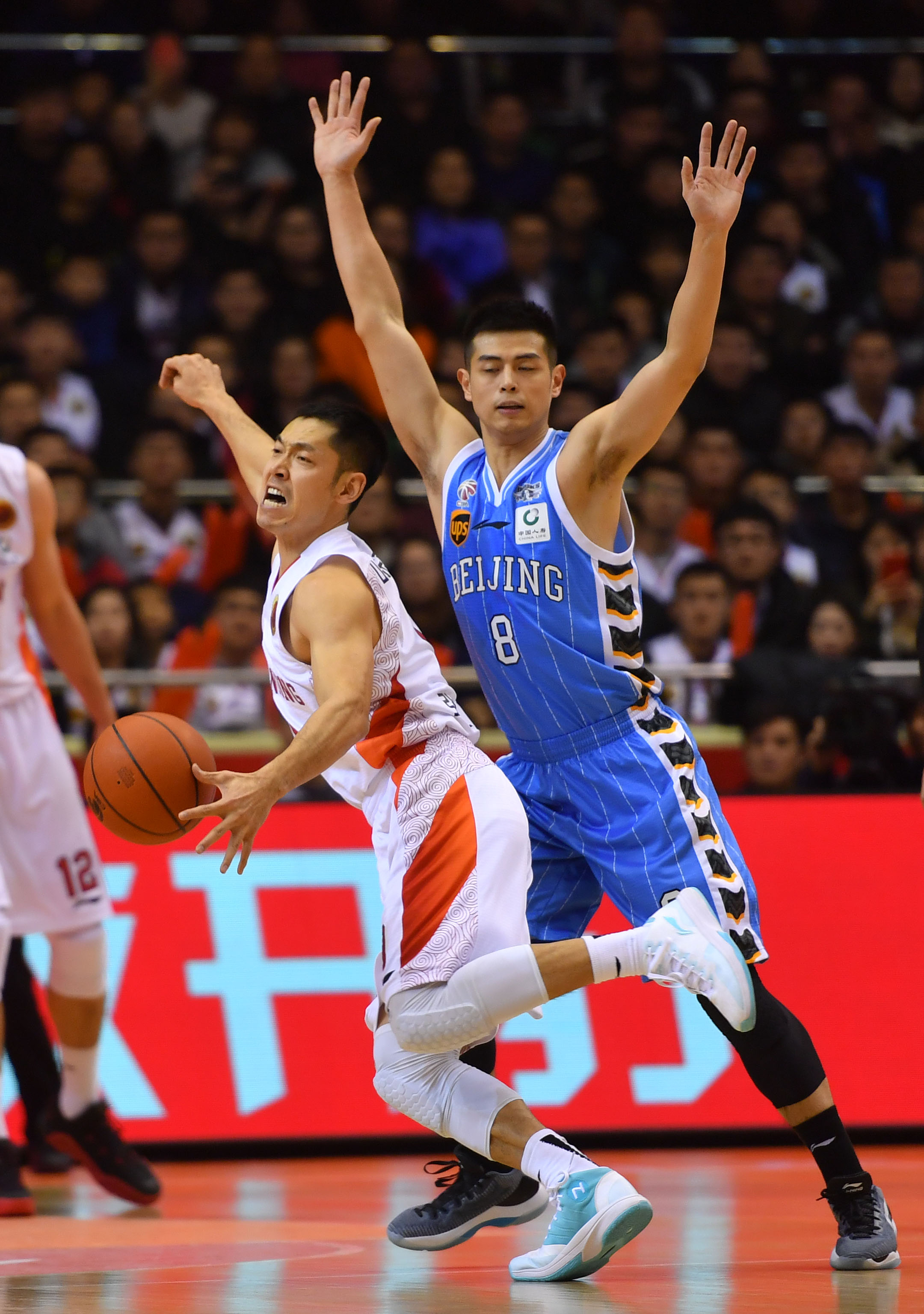 开云APP-北京首钢队迎战上海大鲨鱼队，双方实力对比的简单介绍